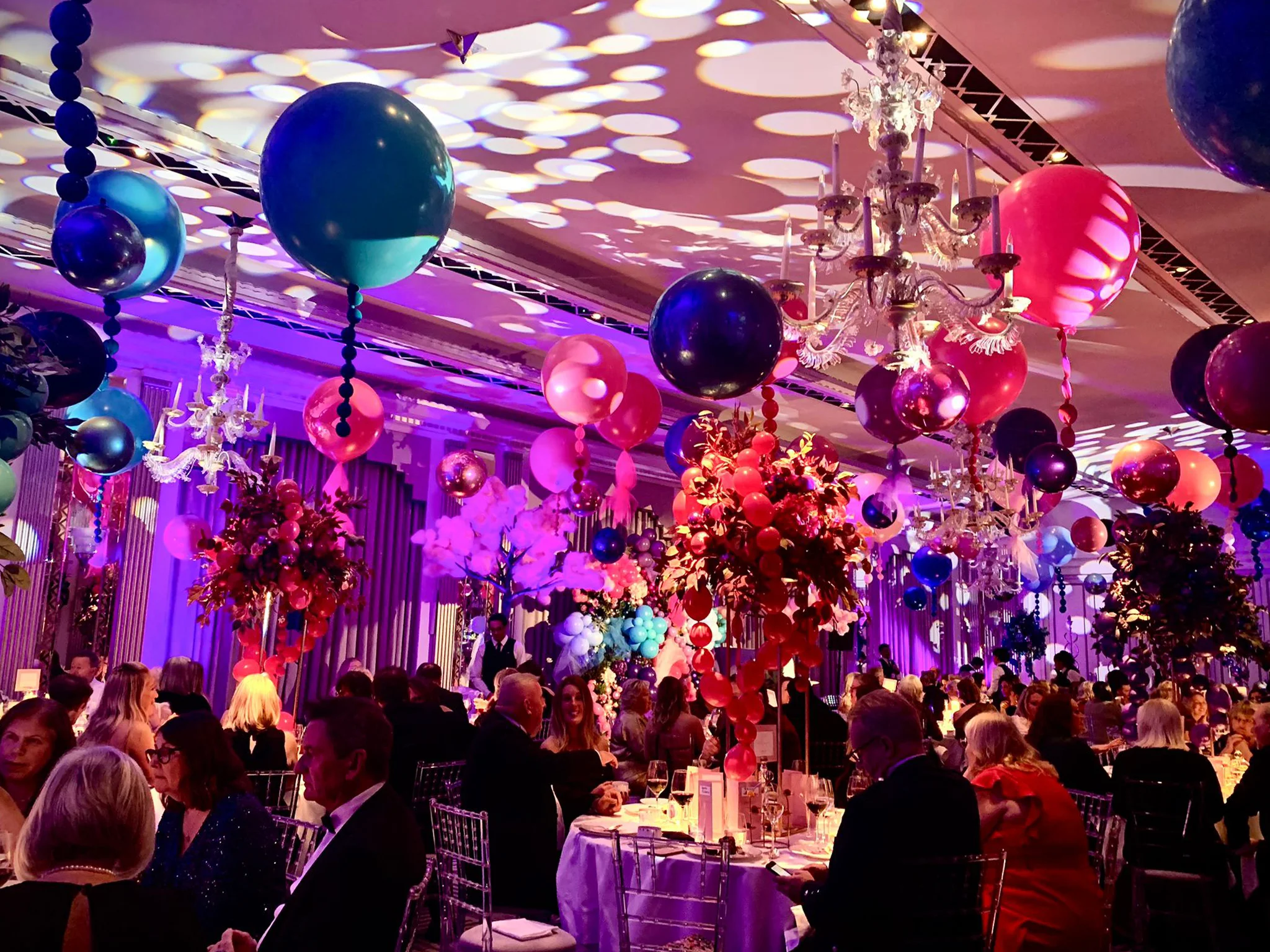 Tailor-made-AV-hire-services-for-Tailor-made-Tours